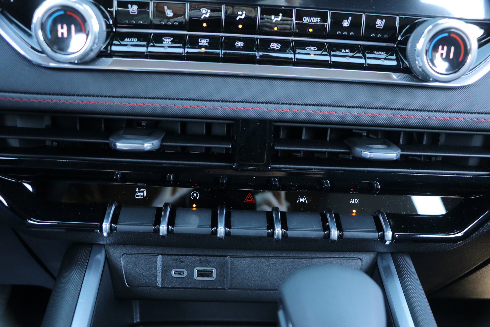 2026 Chevrolet Colorado Z71 - Photo 23