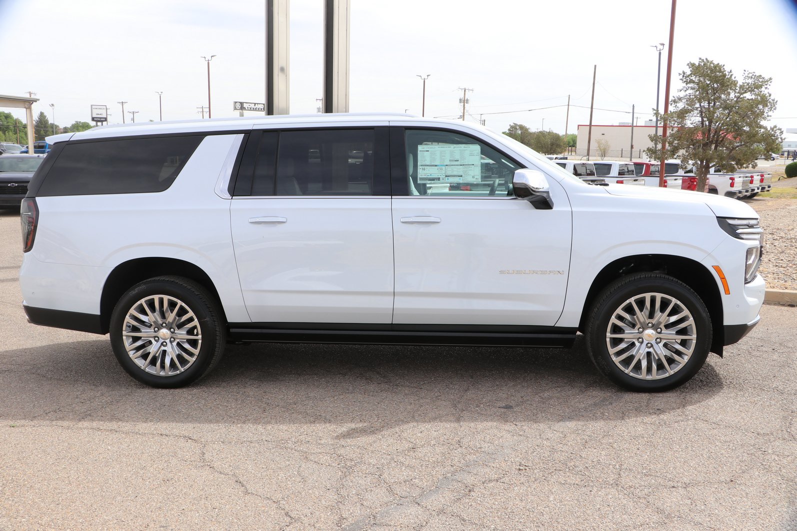 2026 Chevrolet Suburban Premier - Photo 10
