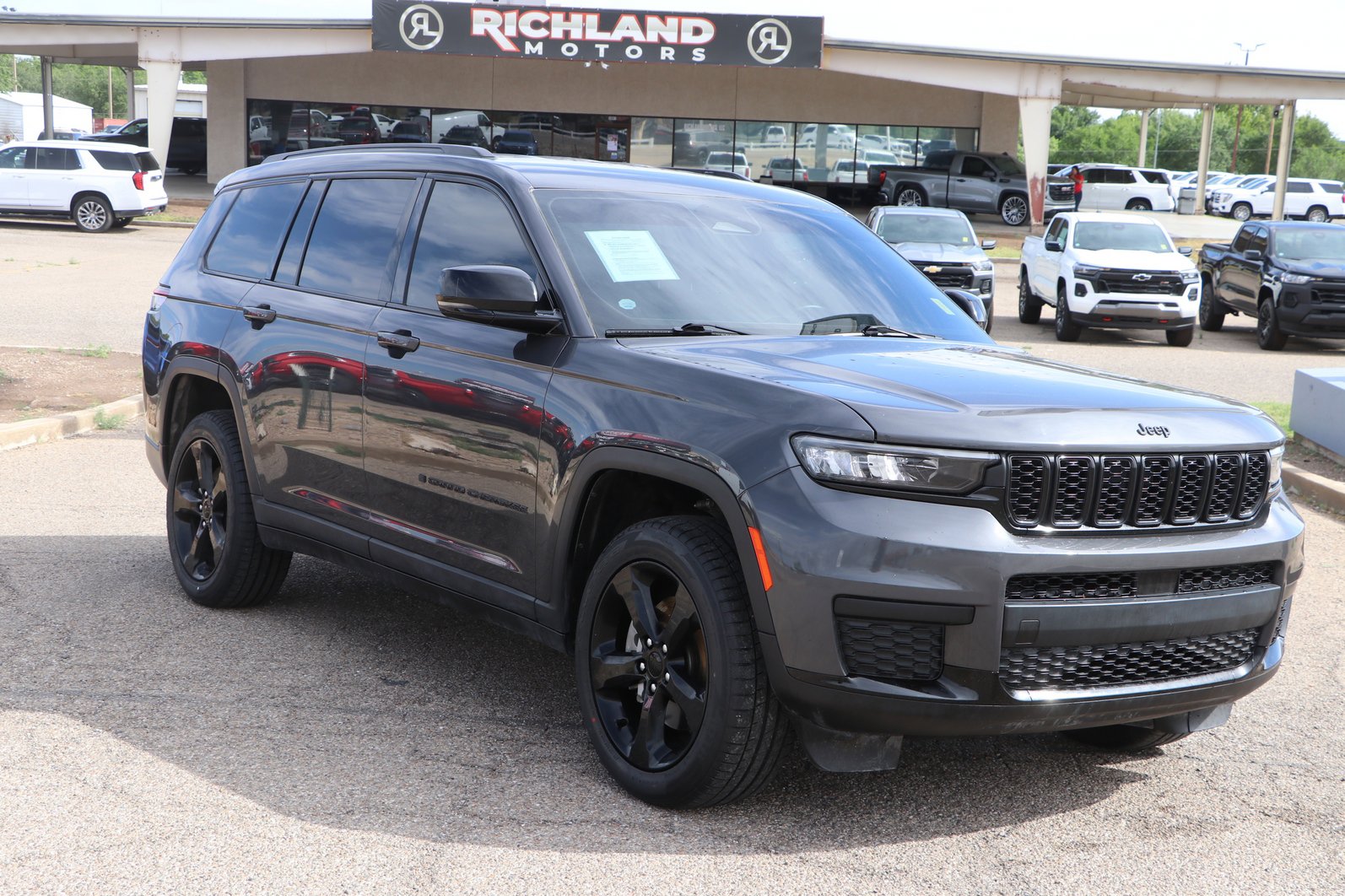 2022 Jeep Grand Cherokee L Altitude 4x4's photo