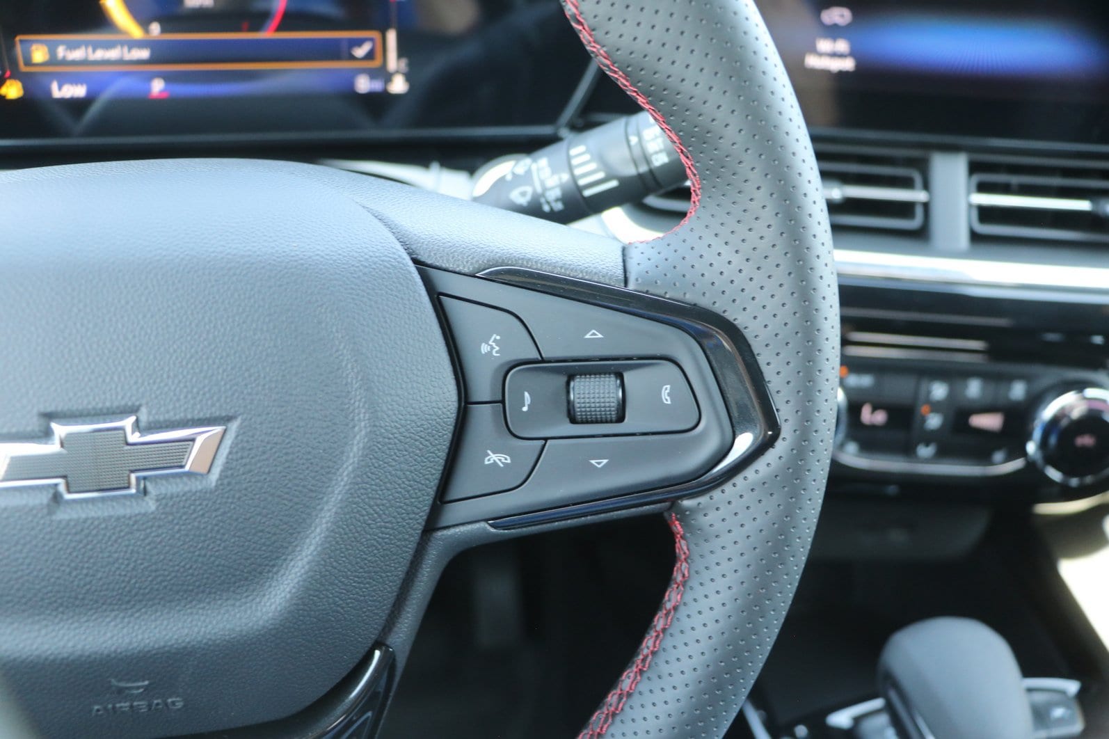 2026 Chevrolet Trax RS - Photo 18