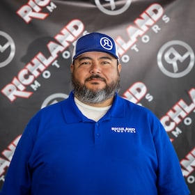 Staff member Elias Salcido from ID_394a7e545160