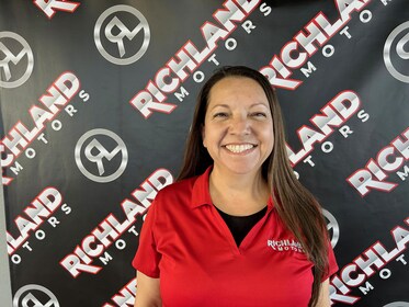 Staff member Dolores Salas from ID_d1ae6af9172a