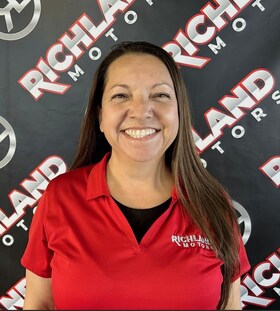 Staff member Dolores Salas from ID_d1ae6af9172a
