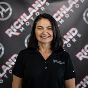 Staff member Clarissa Gonzalez-Adams from ID_75f98137e524