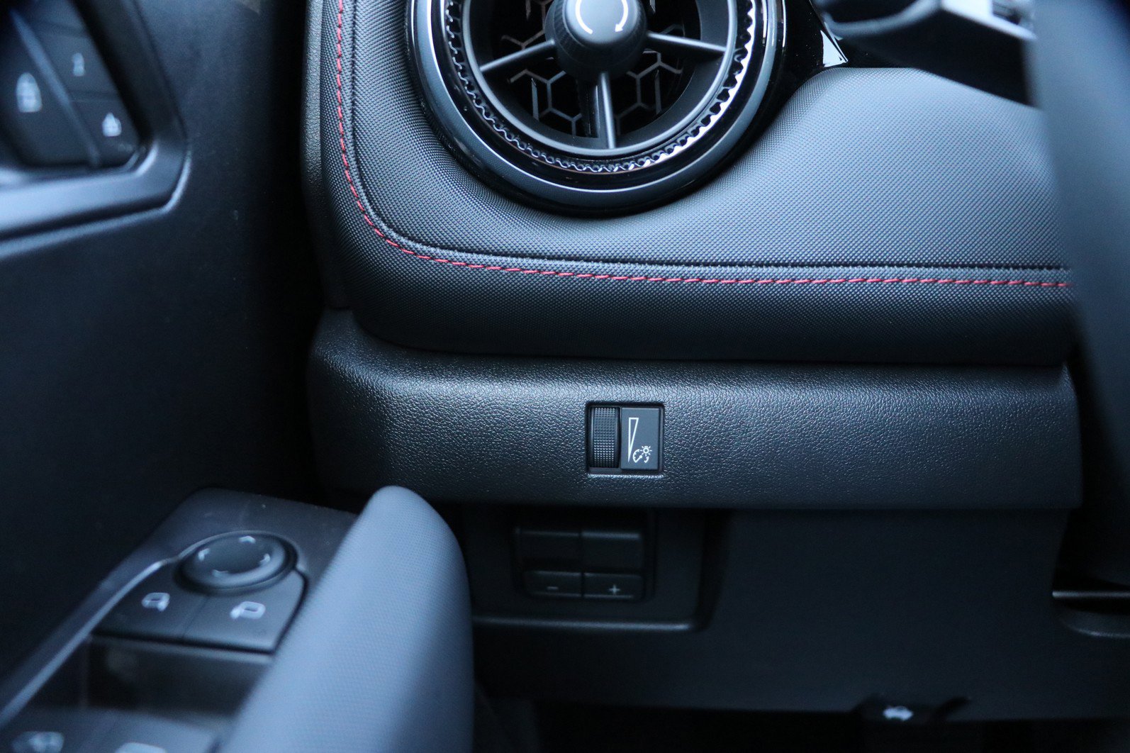 2026 Chevrolet Colorado Z71 - Photo 14