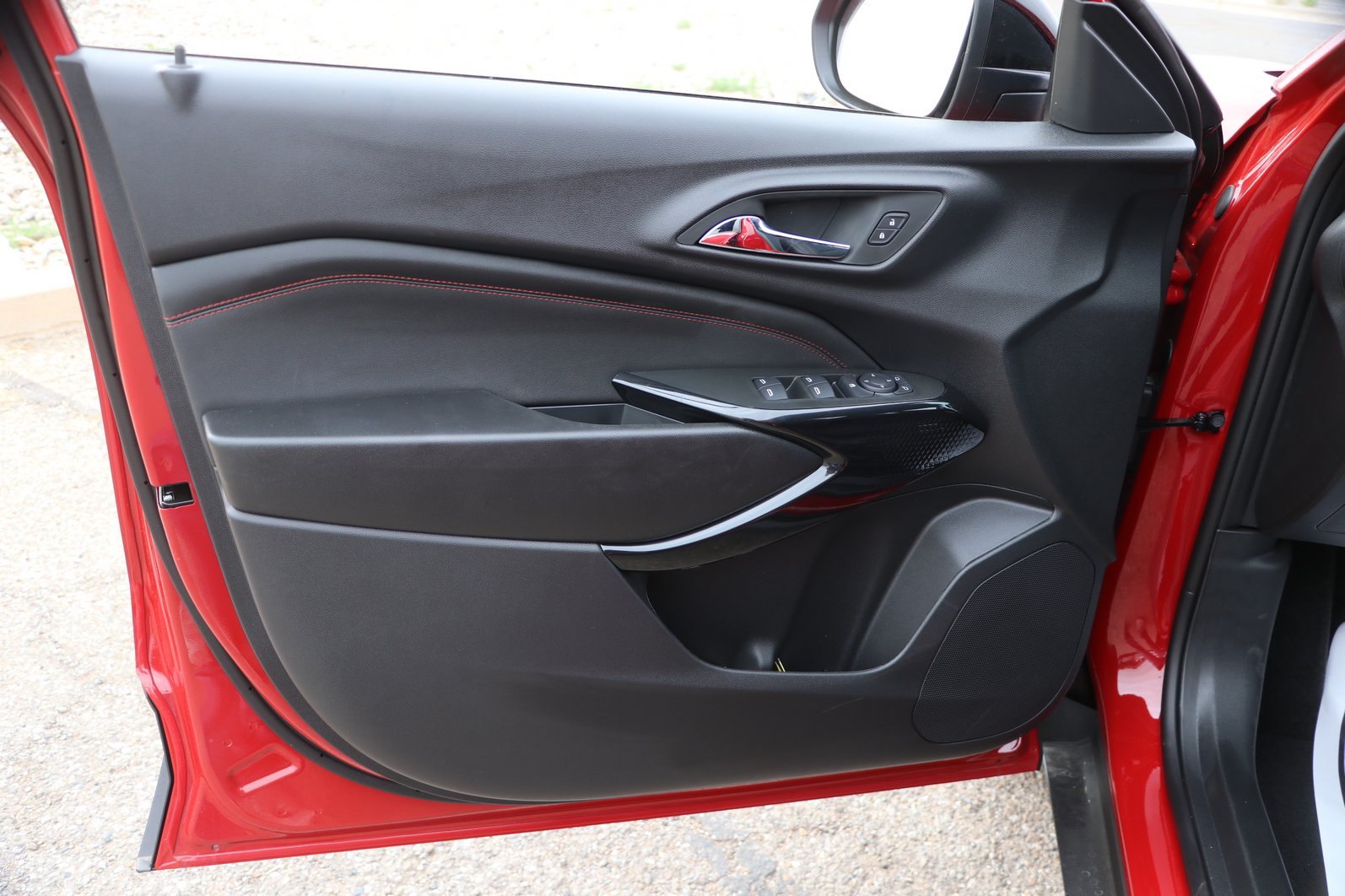 2026 Chevrolet Trax RS - Photo 12