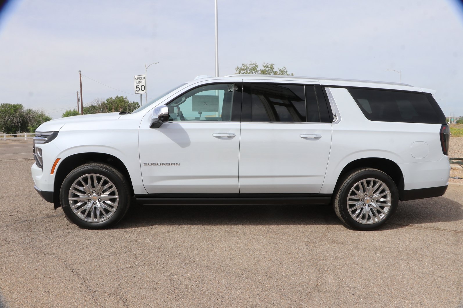 2026 Chevrolet Suburban Premier - Photo 6