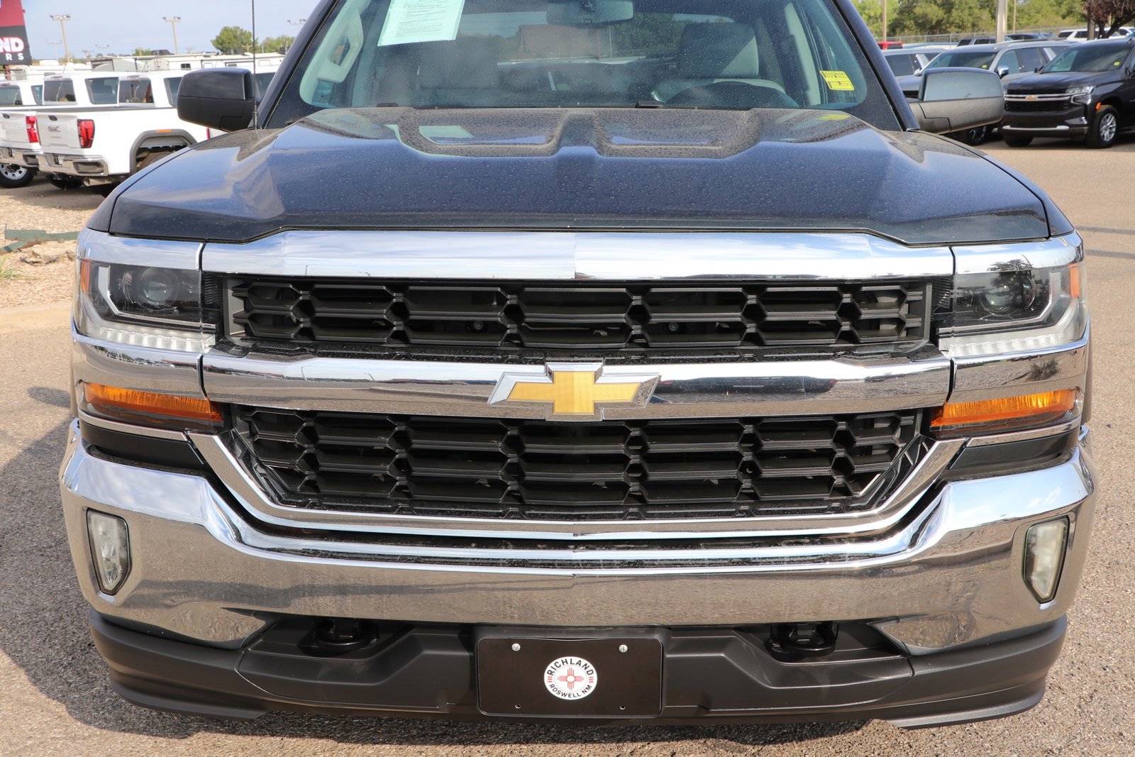 Used 2017 Chevrolet Silverado 1500 LT with VIN 3GCUKRECXHG463807 for sale in Roswell, NM