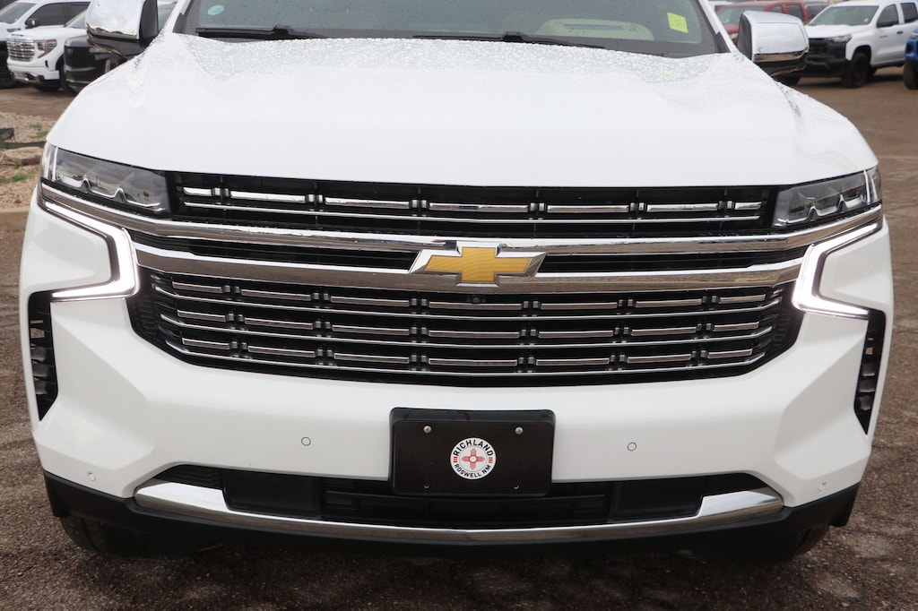 2023 Chevrolet Tahoe Premier photo 2