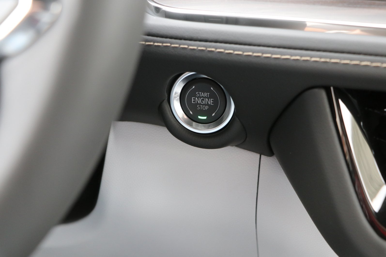 2026 Chevrolet Suburban Premier - Photo 26