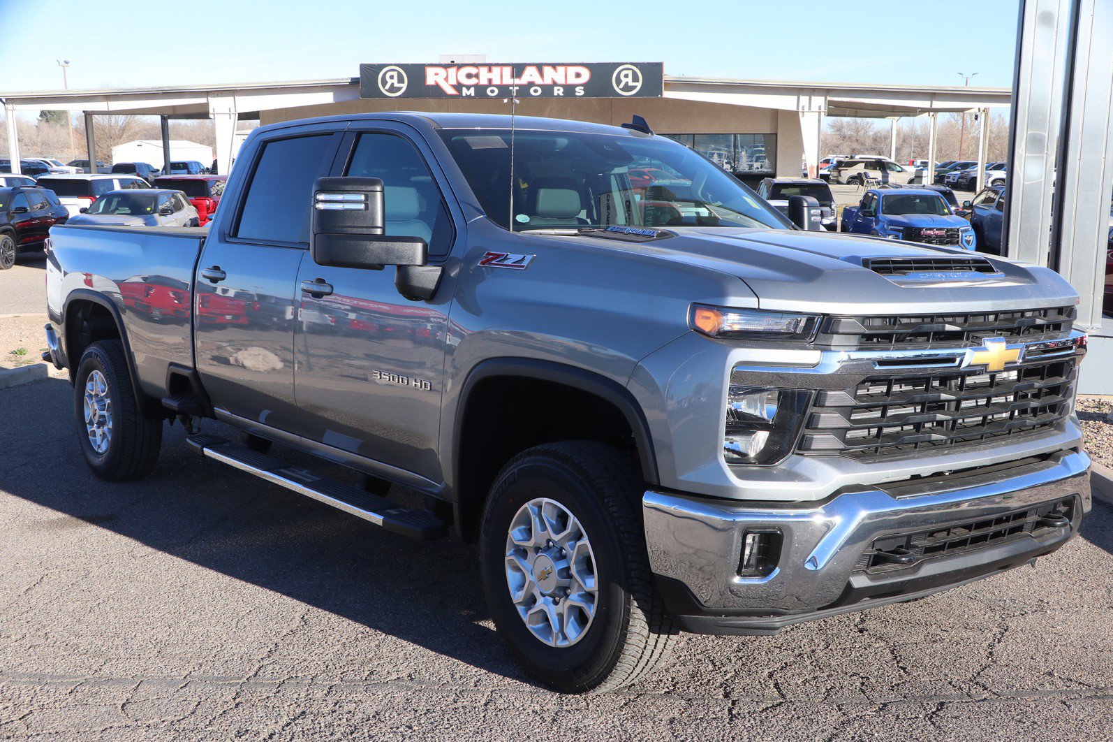 2026 Chevrolet Silverado 3500HD LT's photo