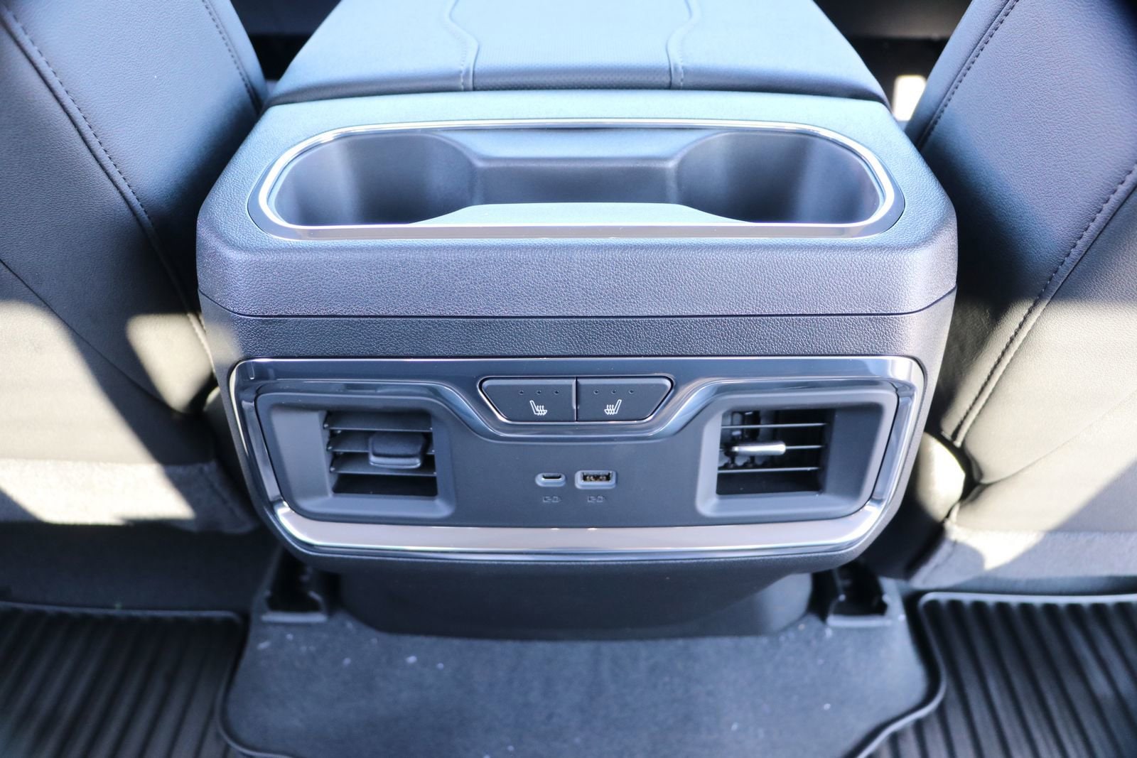 2026 Chevrolet Silverado 1500 LTZ - Photo 34