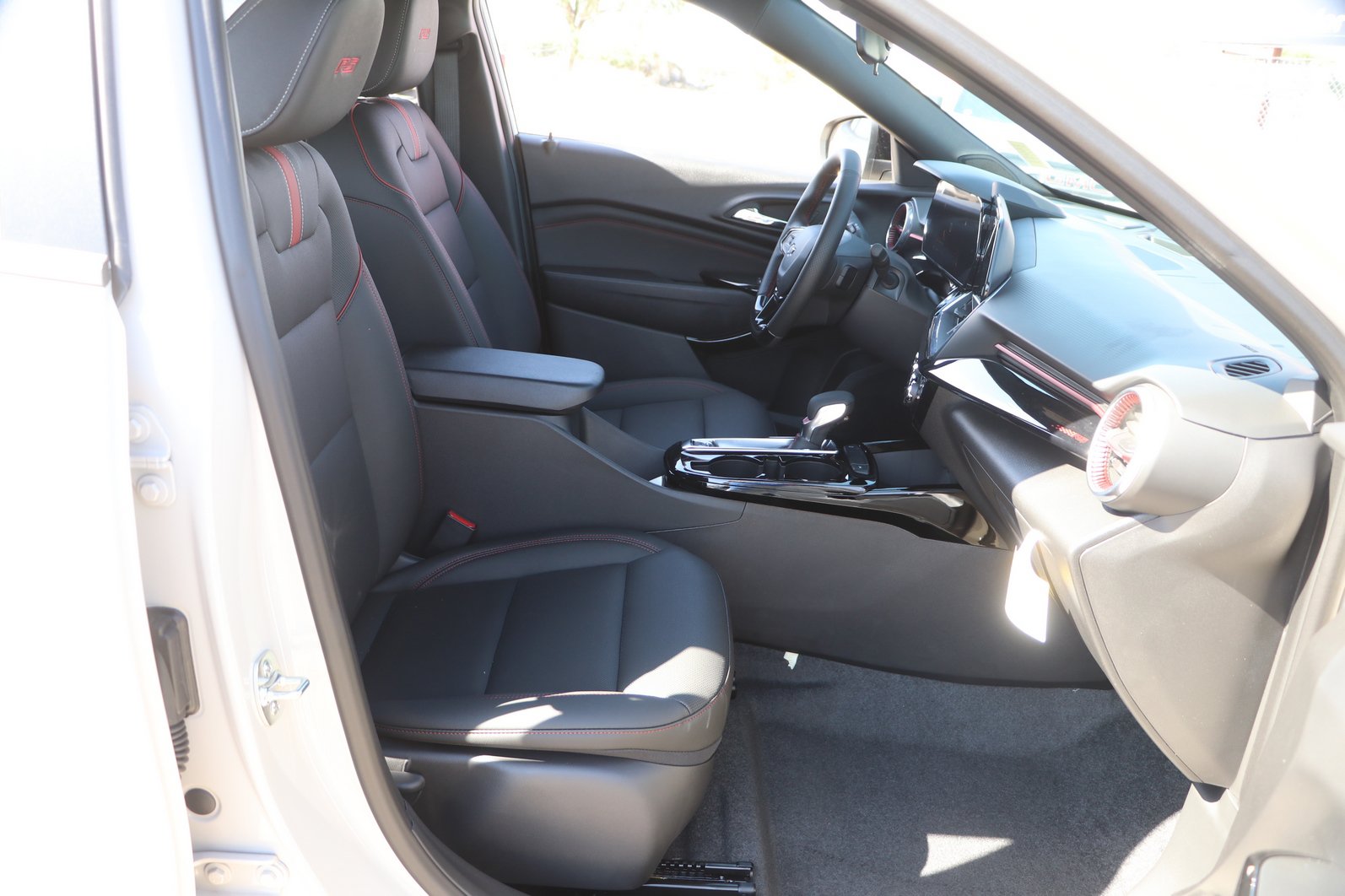 2026 Chevrolet Trax RS - Photo 29