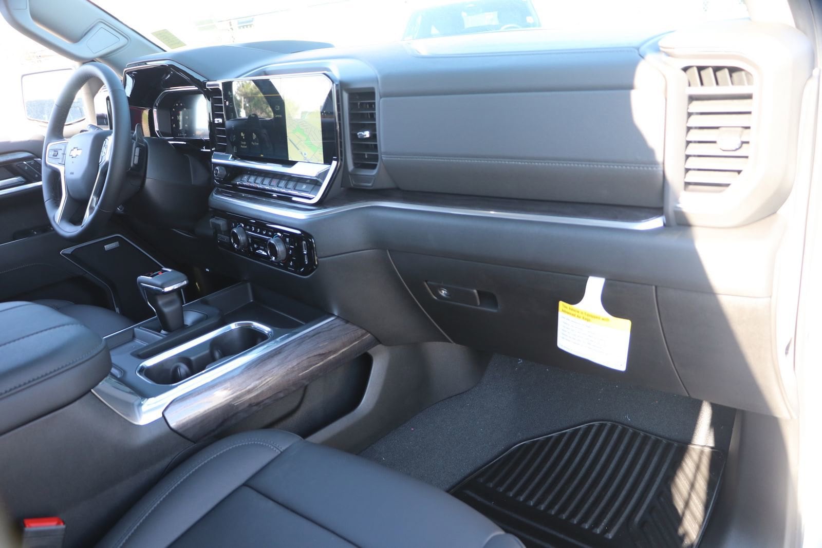 2026 Chevrolet Silverado 1500 LTZ - Photo 37