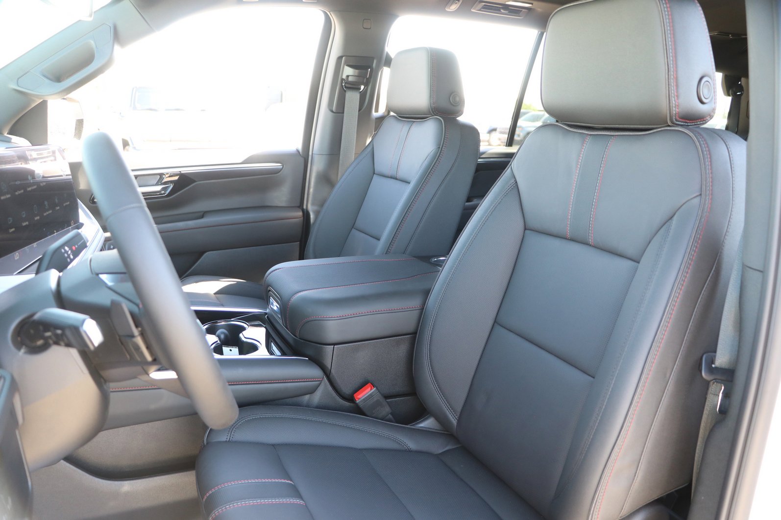 2026 Chevrolet Tahoe RST - Photo 16