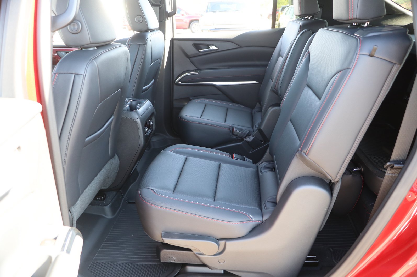 2026 Chevrolet Traverse Z71 - Photo 30