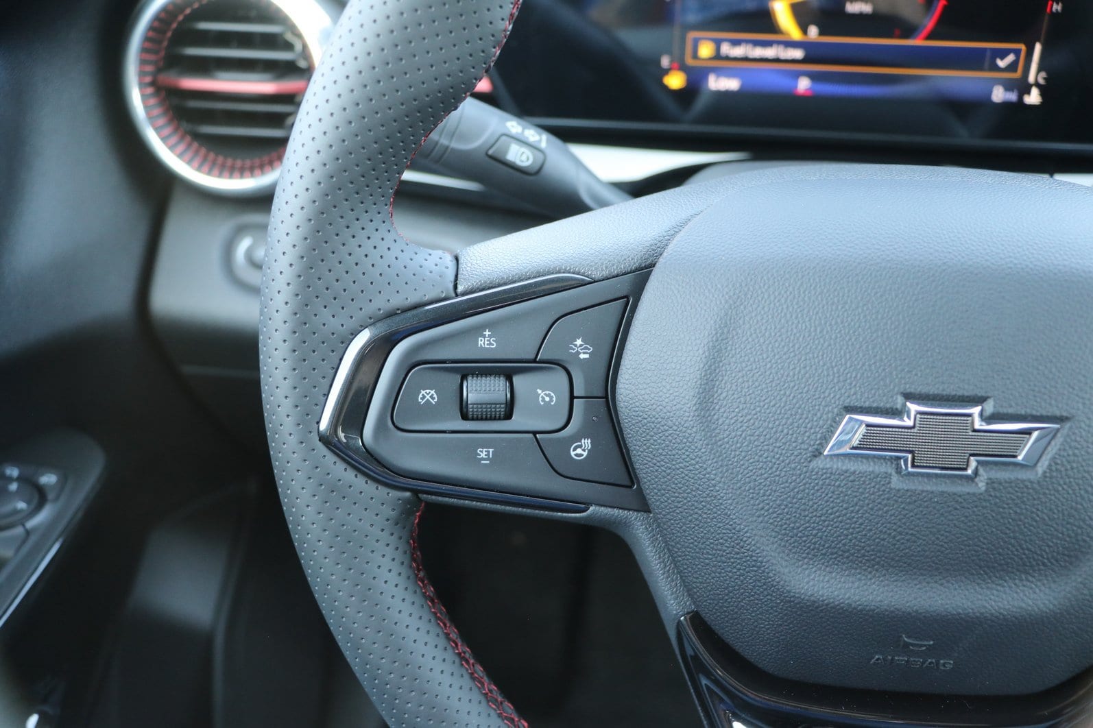 2026 Chevrolet Trax RS - Photo 17