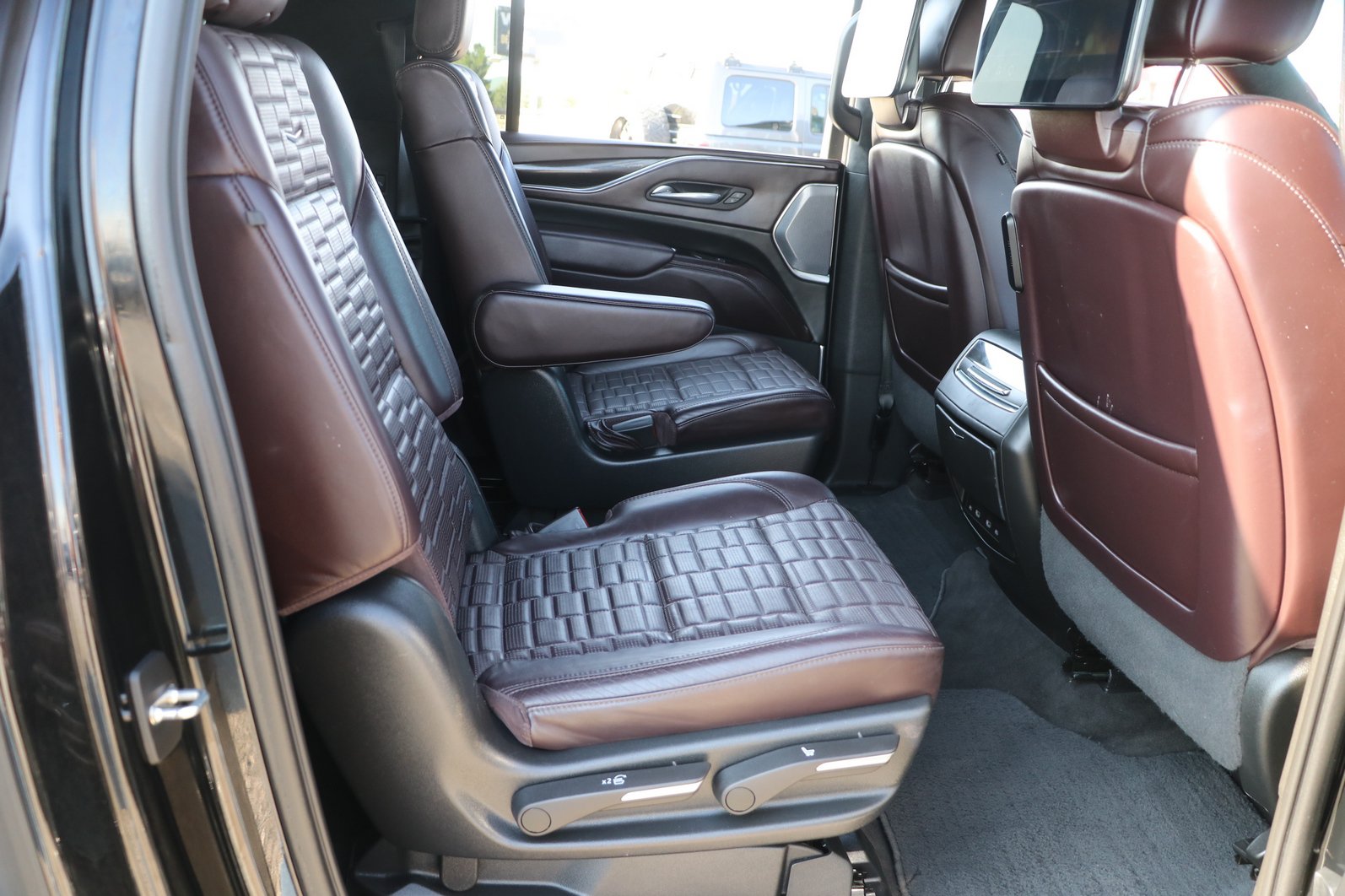 2022 Cadillac Escalade ESV Premium Luxury Platinum - Photo 34