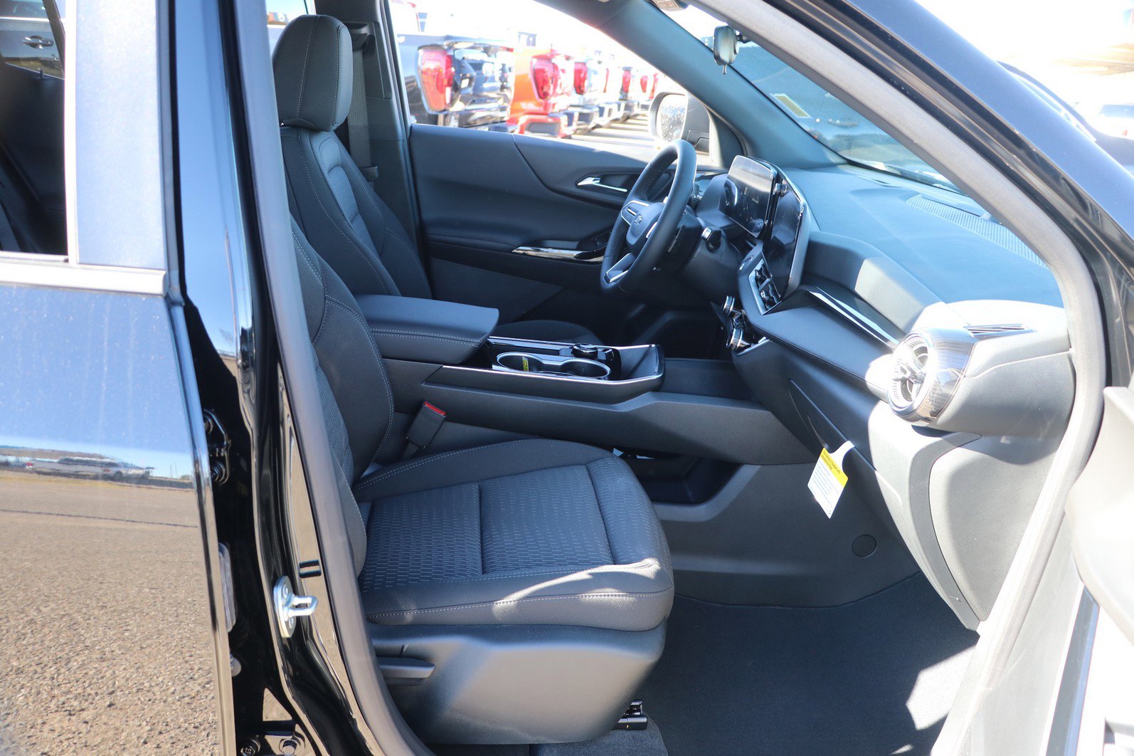 2026 Chevrolet Equinox LT - Photo 34