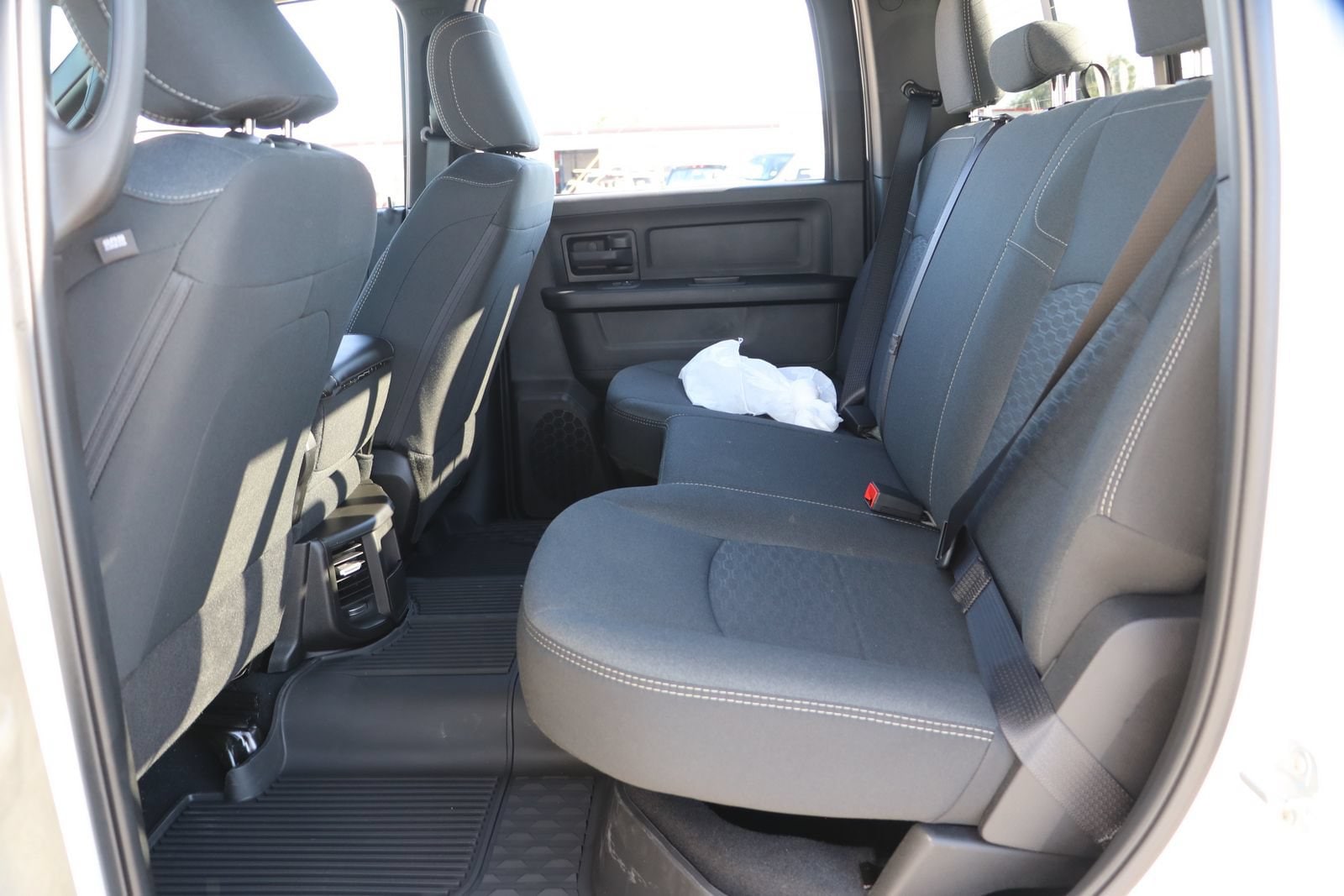 2025 RAM 2500 Tradesman - Photo 30