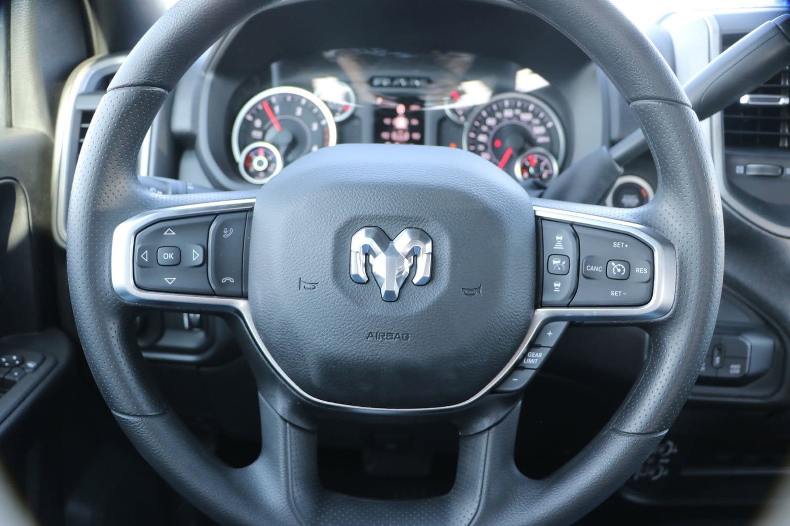 2025 RAM 2500 Tradesman - Photo 17