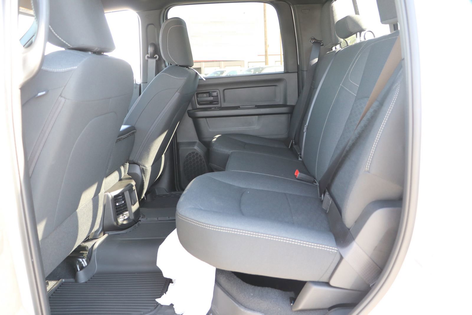 2025 RAM 2500 Tradesman - Photo 28