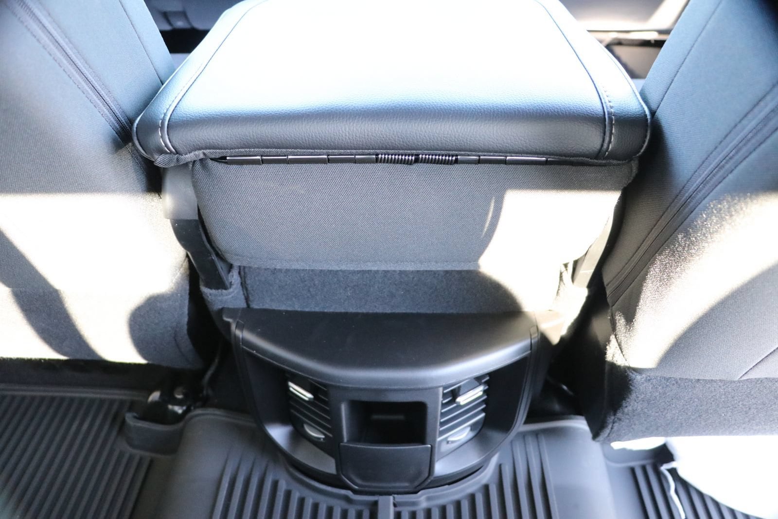 2025 RAM 2500 Tradesman - Photo 33