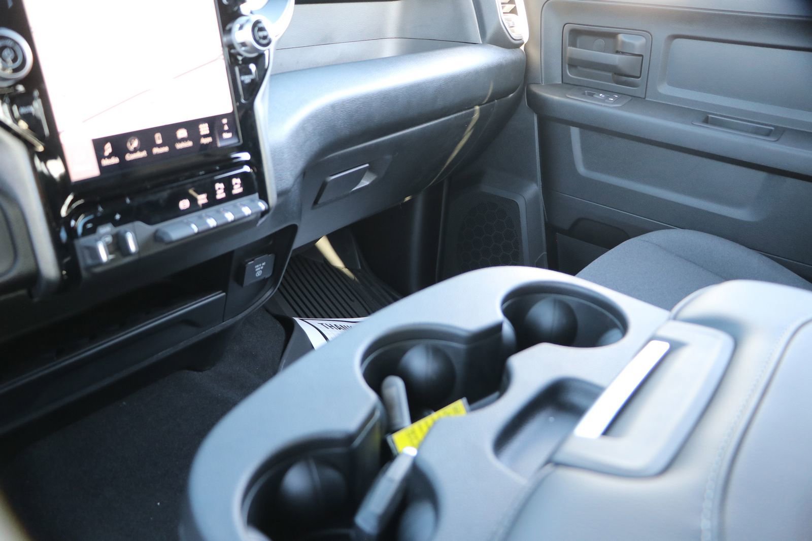 2025 RAM 2500 Tradesman - Photo 27