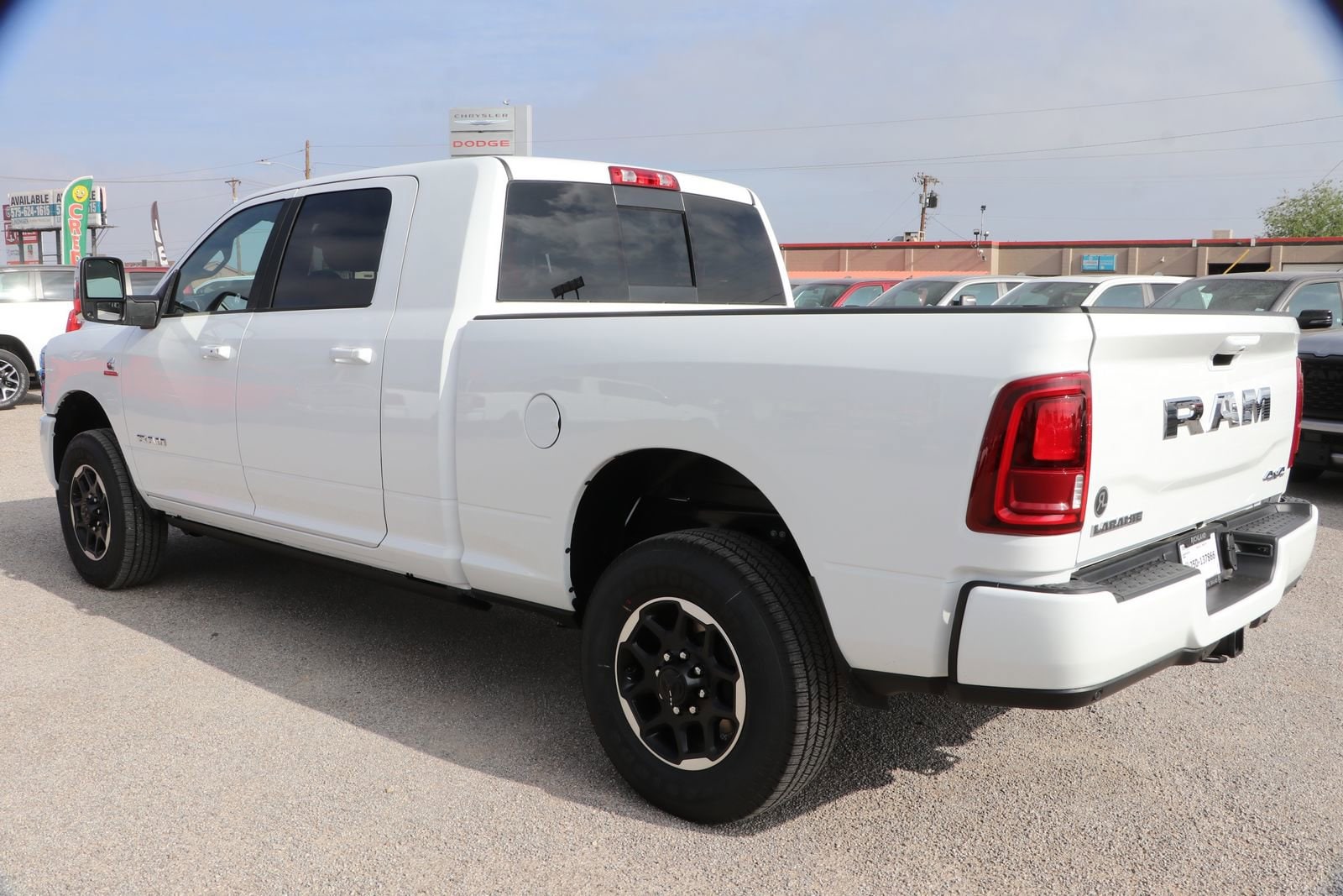 2025 RAM 2500 Laramie - Photo 7