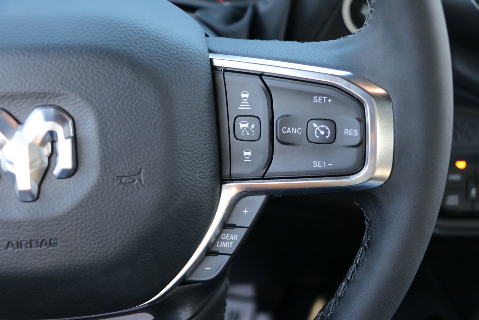 2025 RAM 2500 Laramie - Photo 21