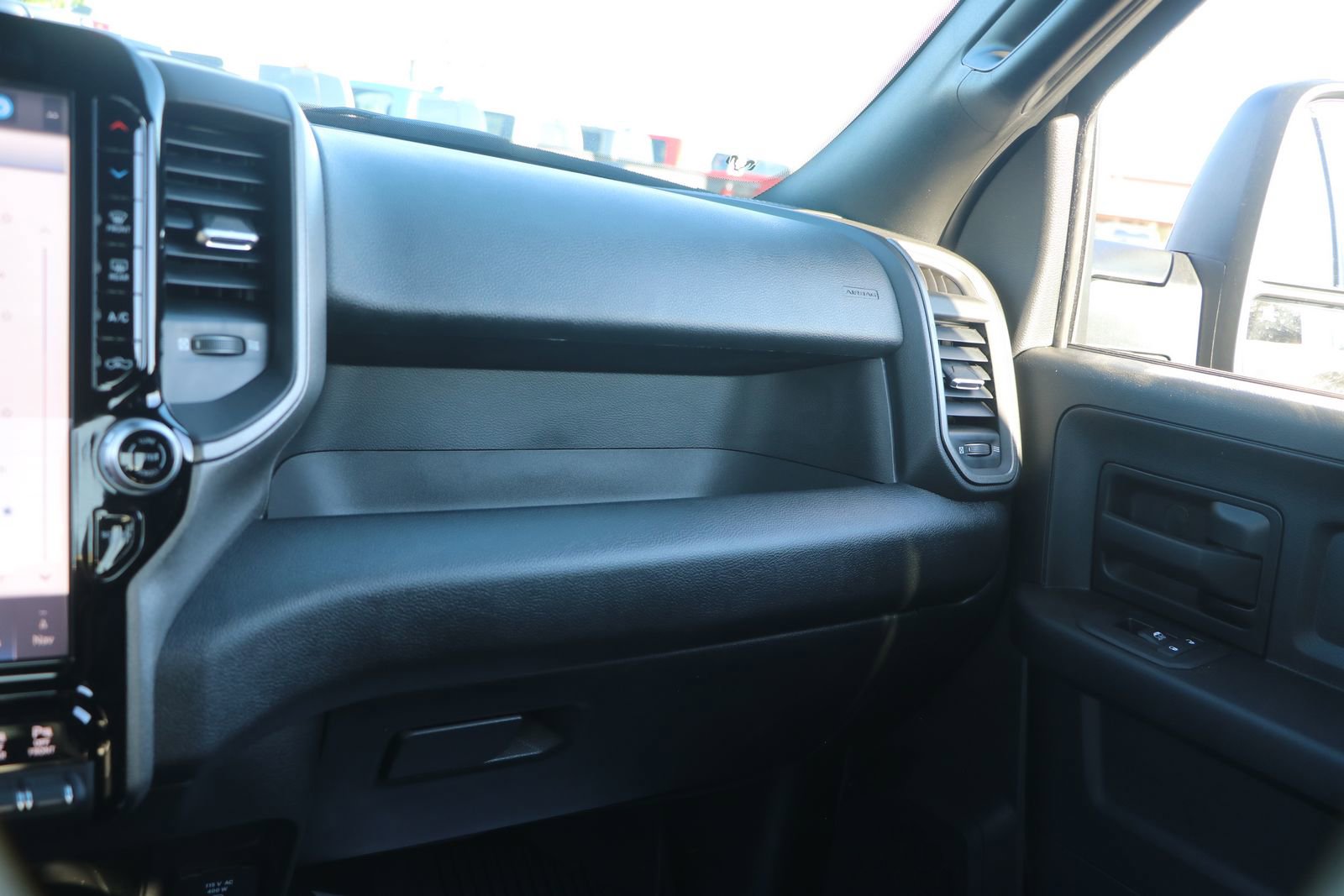 2026 RAM 2500 Tradesman - Photo 29