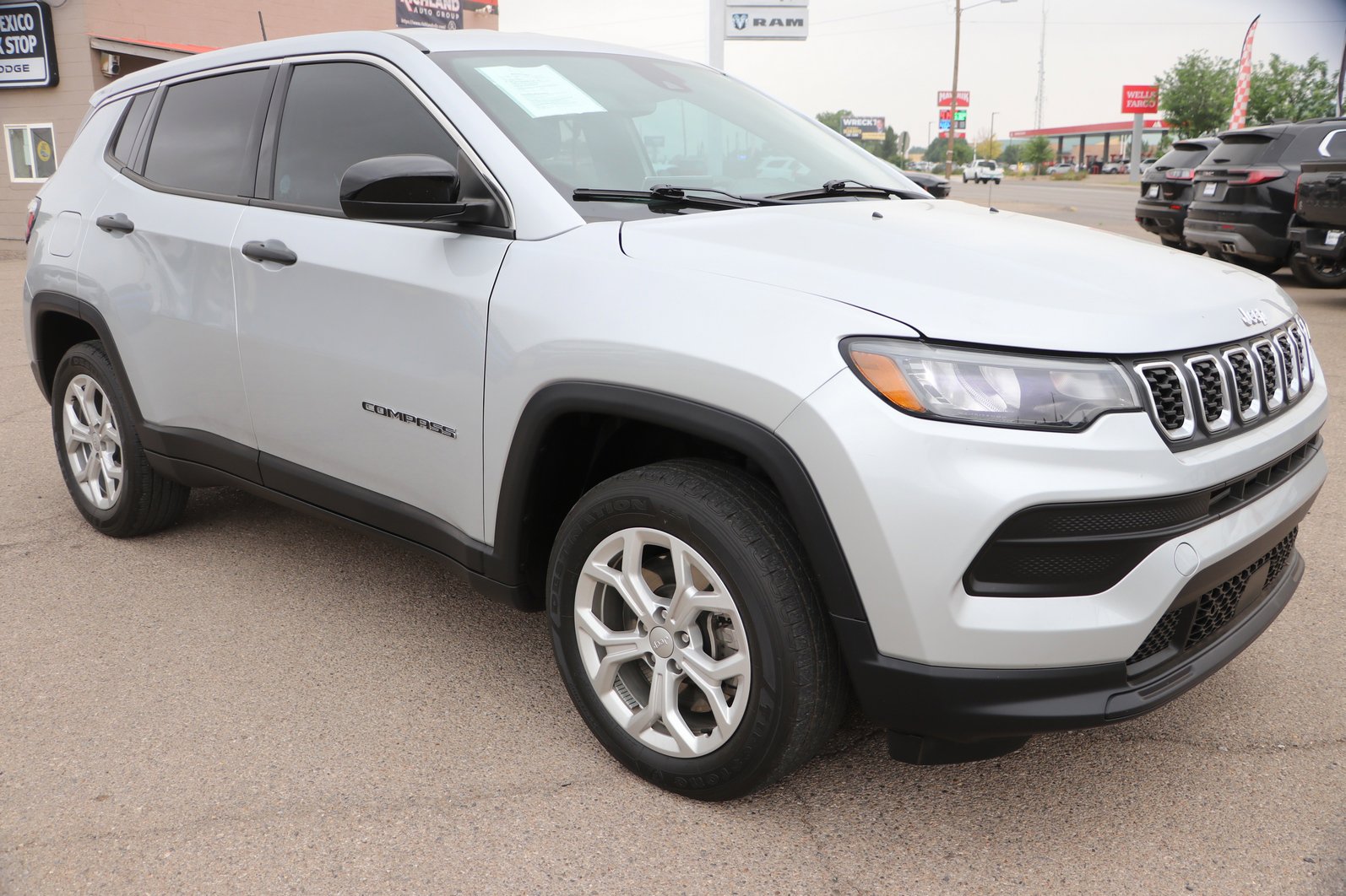 2024 Jeep Compass Sport 4X4's photo