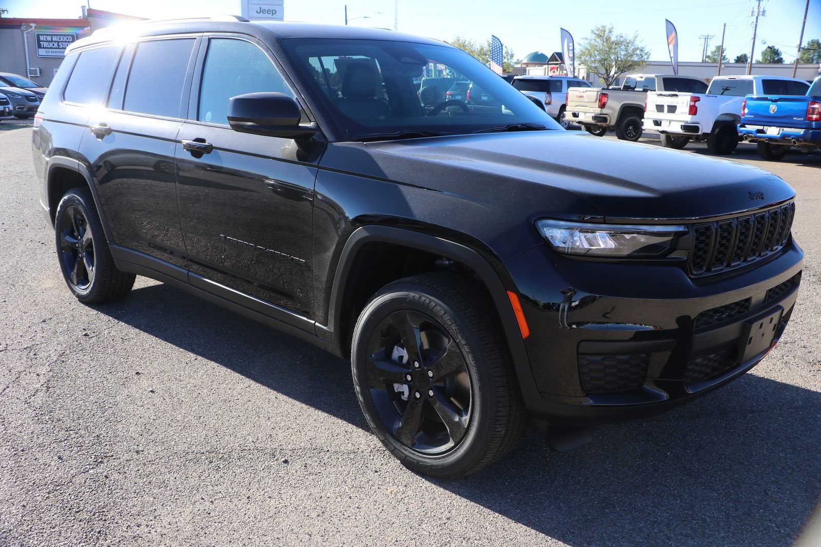 2025 Jeep Grand Cherokee L Altitude's photo
