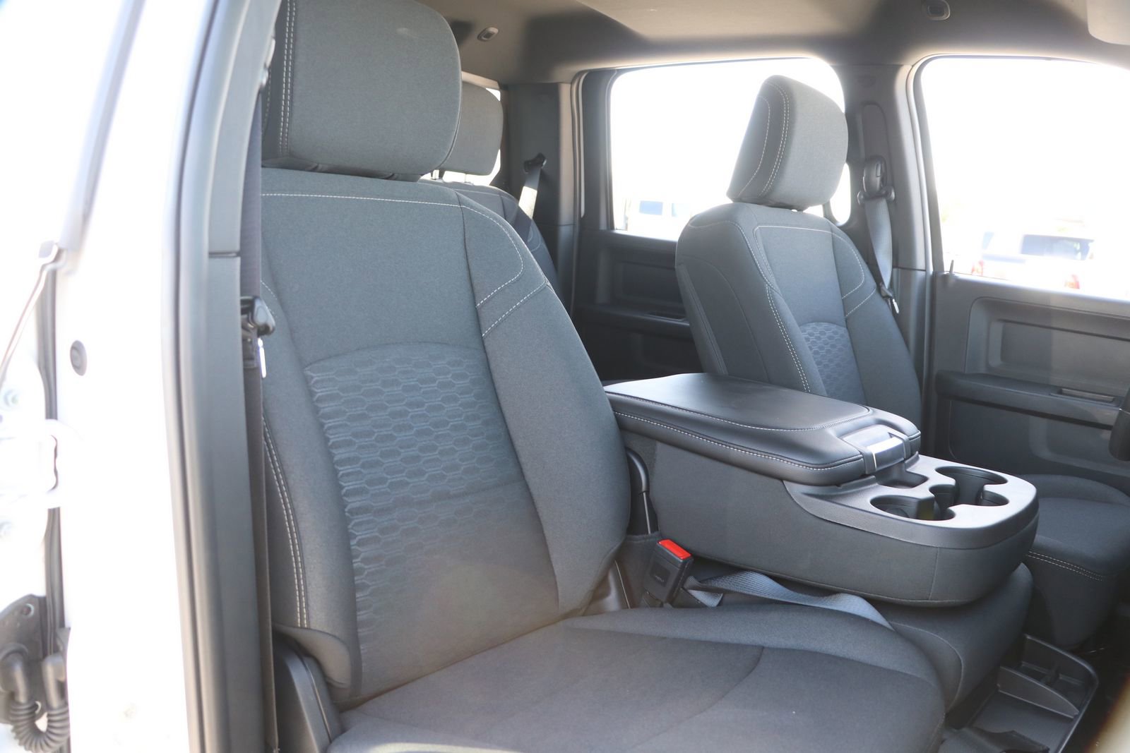 2025 RAM 2500 Tradesman - Photo 33