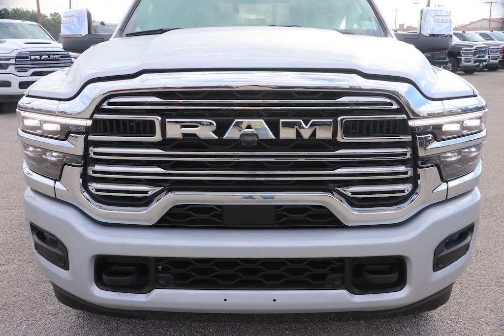 New 2026 Ram 2500 LARAMIE CREW CAB 4X4 6'4 BOX Pickup