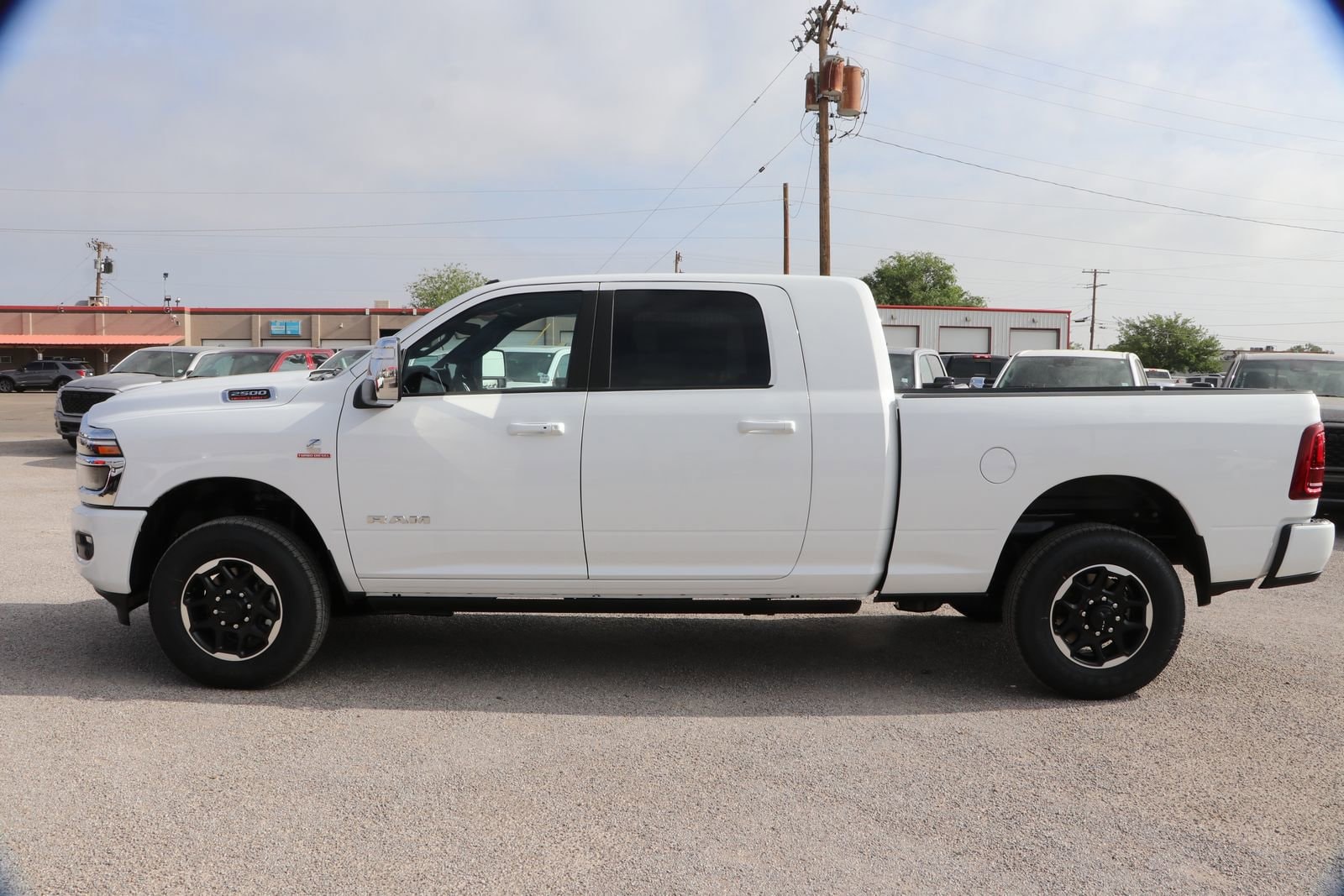2025 RAM 2500 Laramie - Photo 6