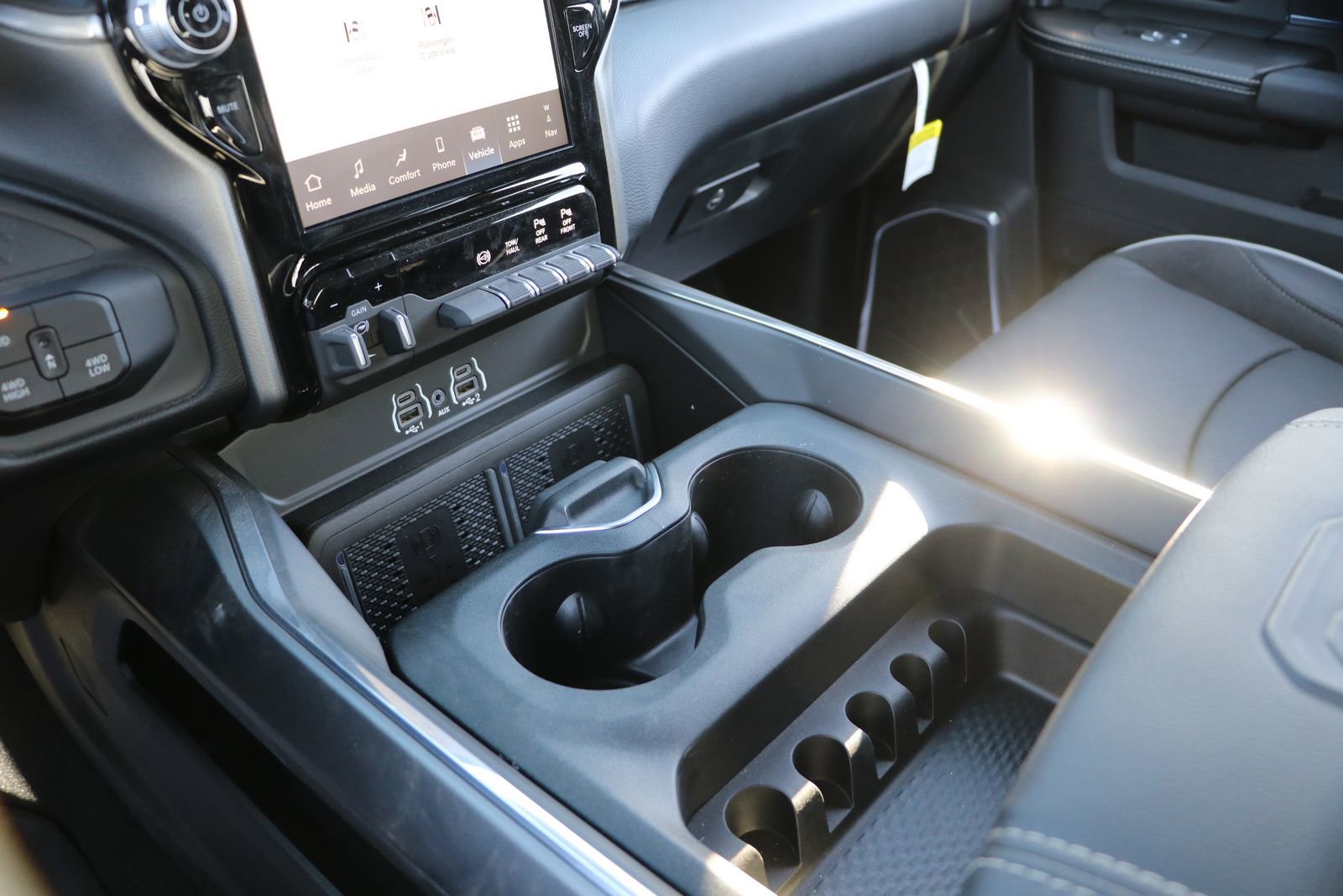 2025 RAM 2500 Laramie - Photo 27