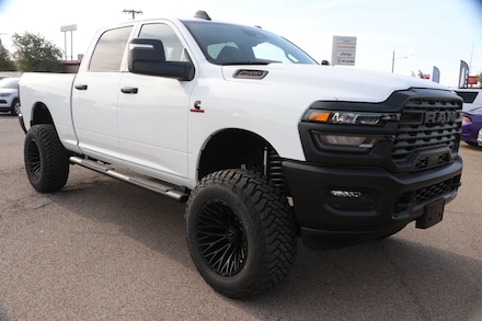 2025 Ram 2500 TRADESMAN CREW CAB 4X4 6'4 BOX Pickup