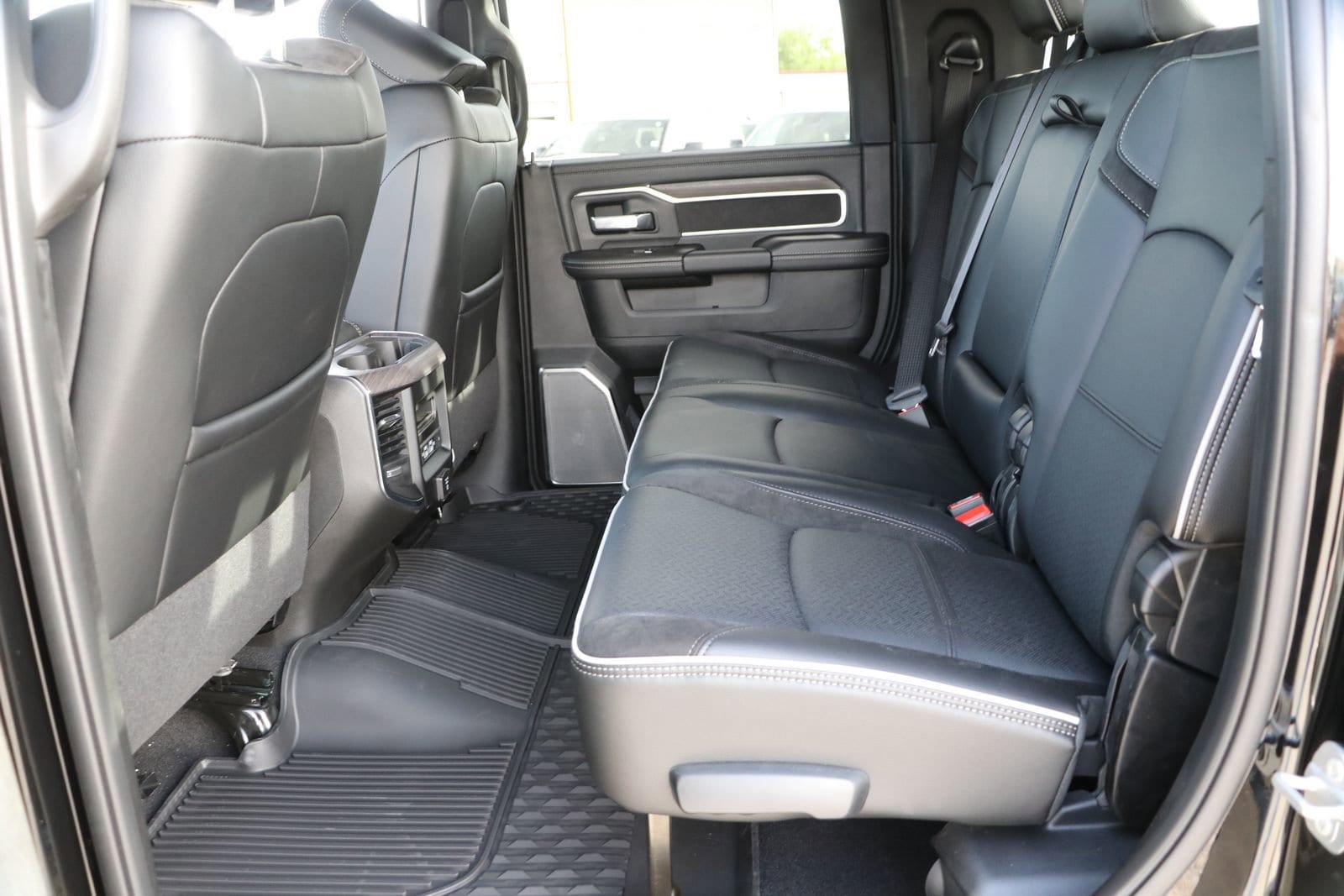 2025 RAM 2500 Laramie - Photo 31