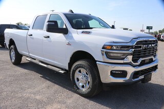 2025 Ram 2500 TRADESMAN CREW CAB 4X4 8' BOX Pickup