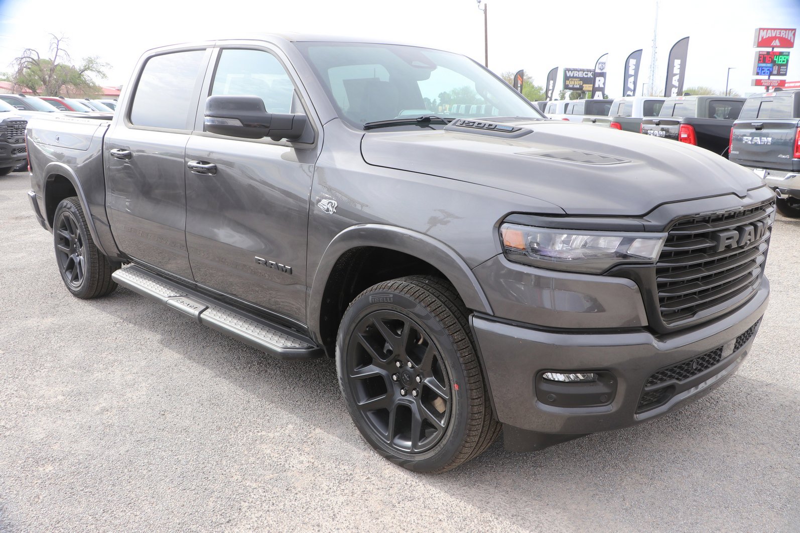 2026 Ram 1500 LARAMIE CREW CAB 4X4 Pickup
