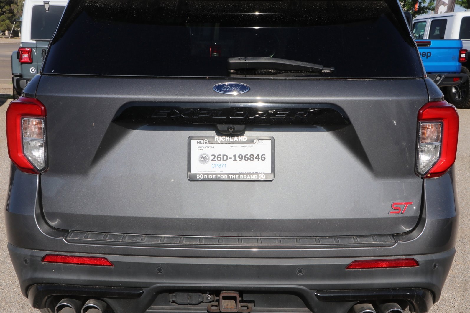 2022 Ford Explorer ST - Photo 8
