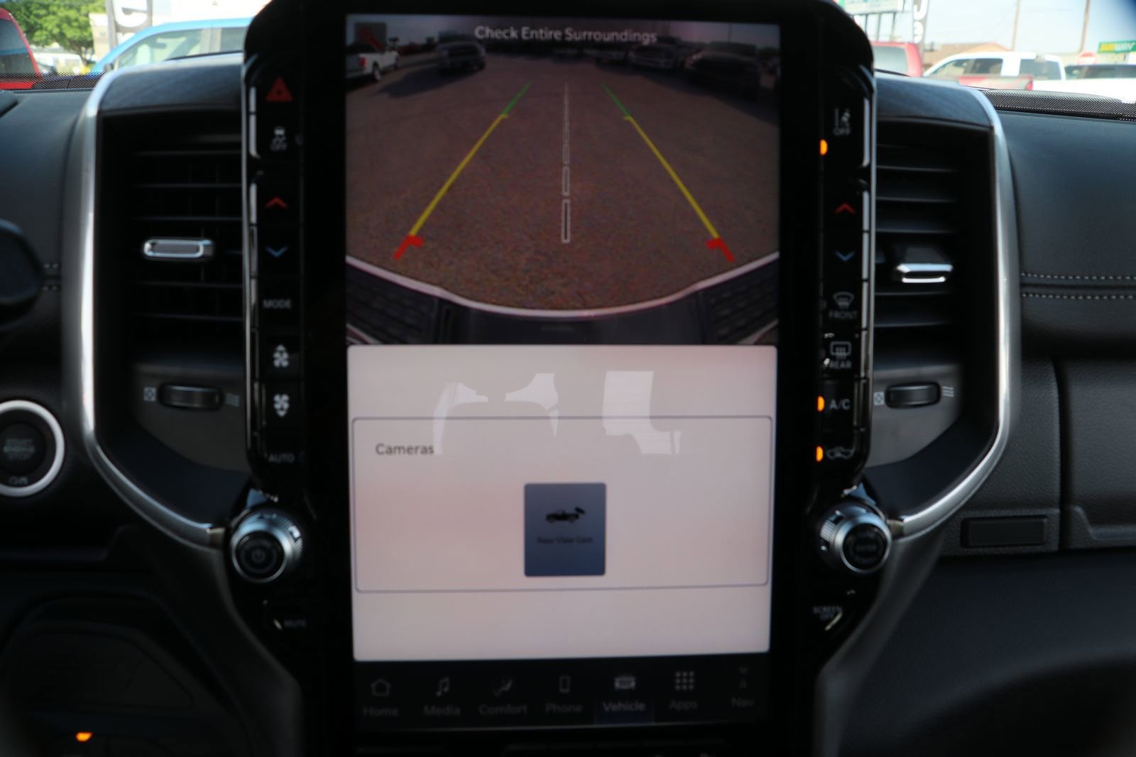 2025 RAM 2500 Laramie - Photo 31