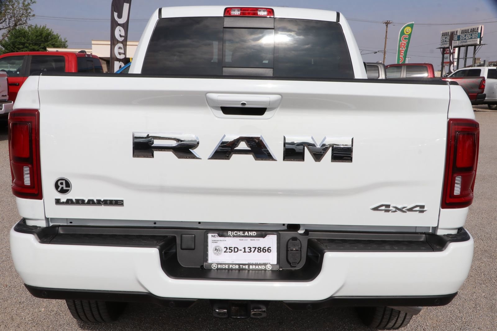 2025 RAM 2500 Laramie - Photo 9