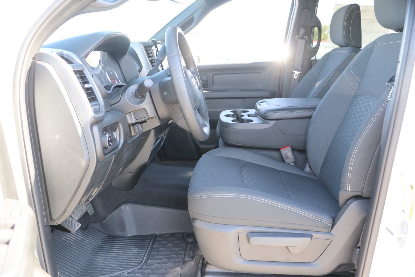 2025 RAM 2500 Tradesman - Photo 13