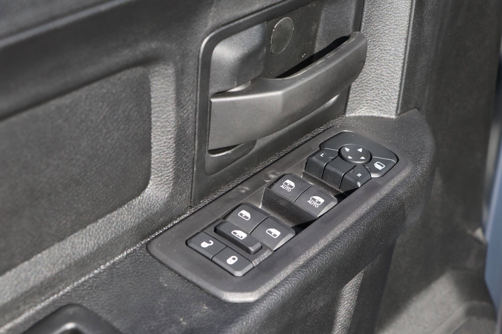 2026 RAM 2500 Tradesman - Photo 13