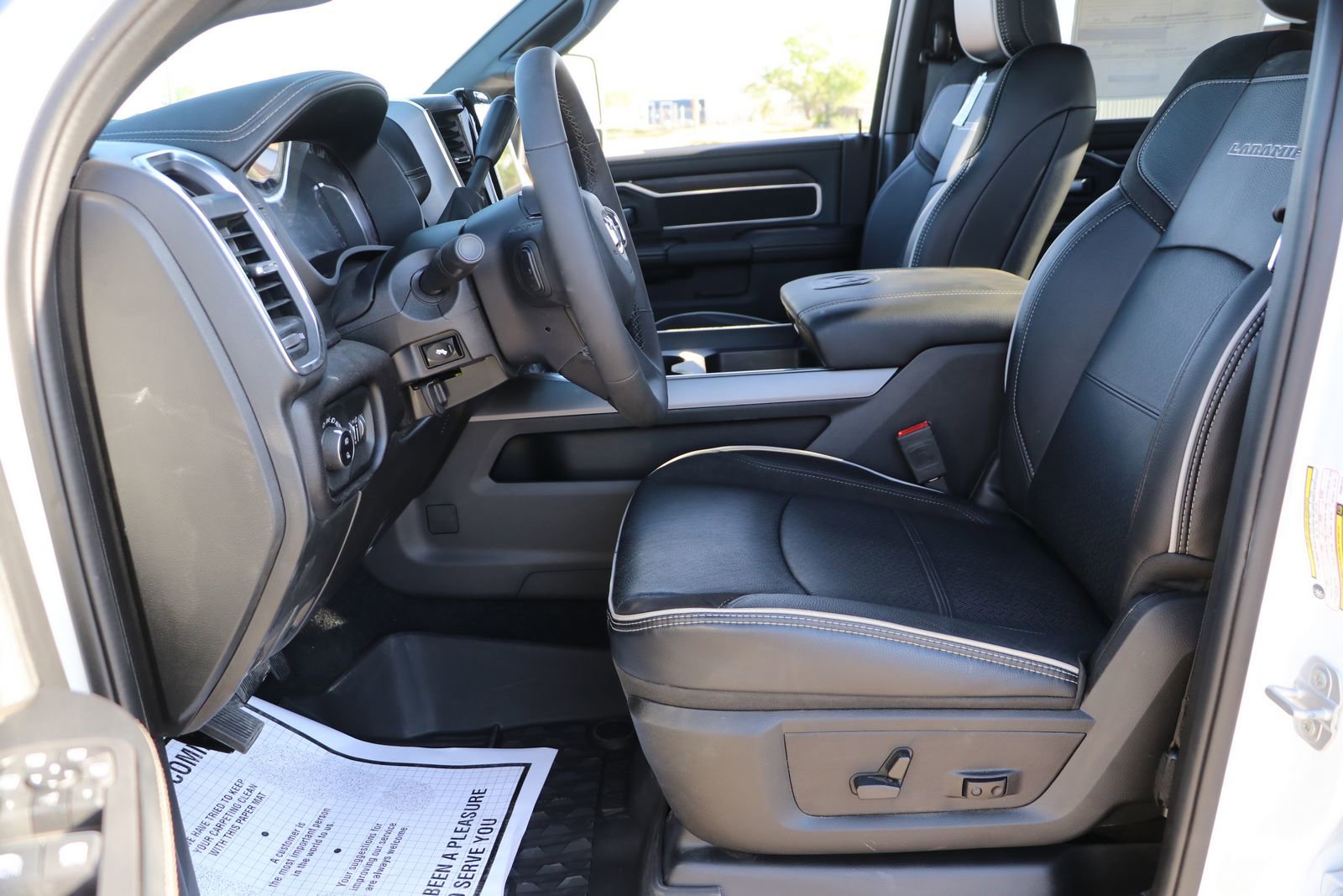 2025 RAM 2500 Laramie - Photo 15