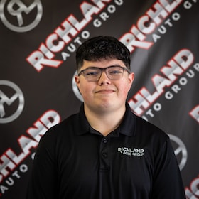 Staff member Jacen Mireles from ID_ffa4eebfae15