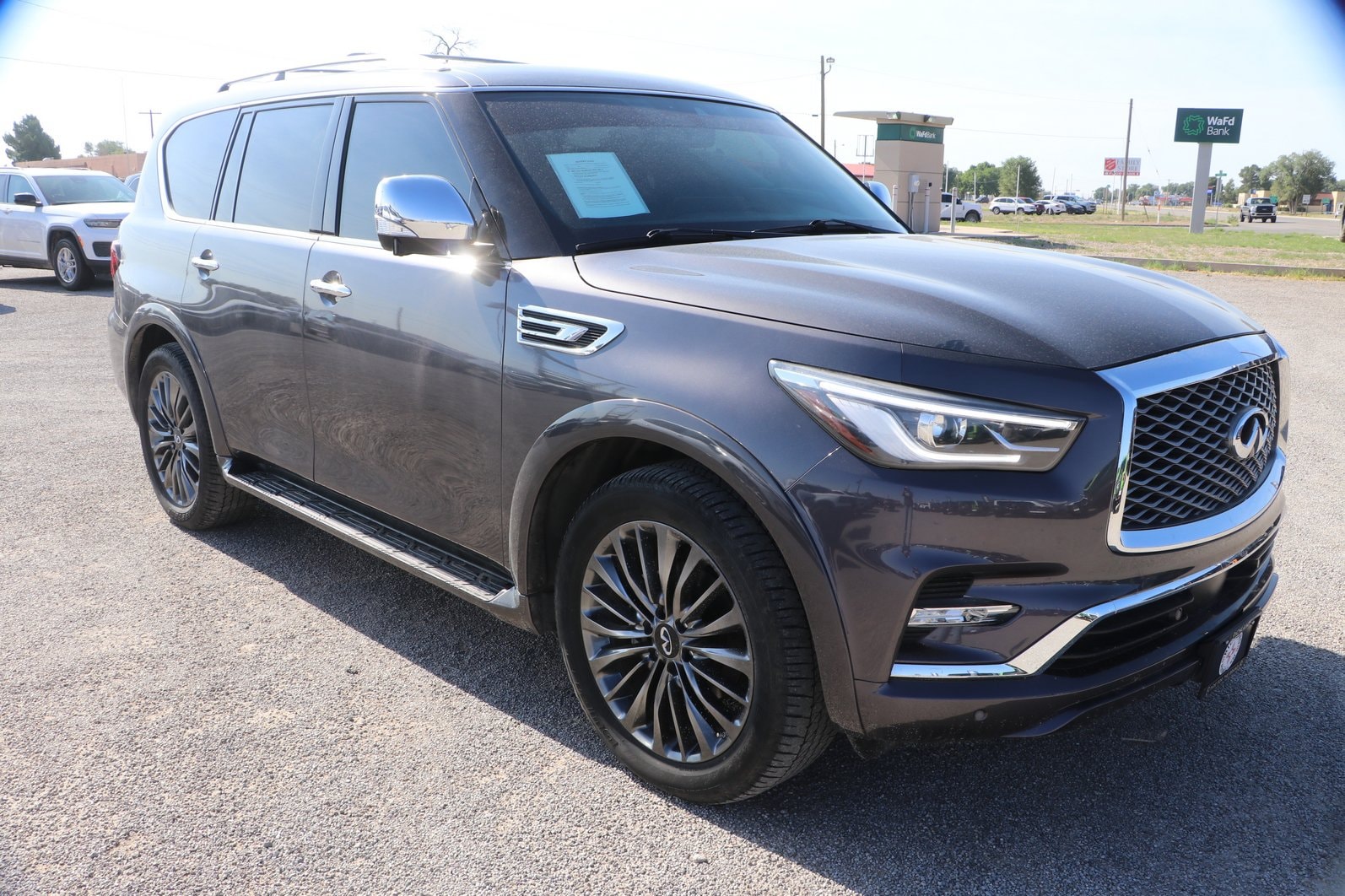 2023 INFINITI QX80