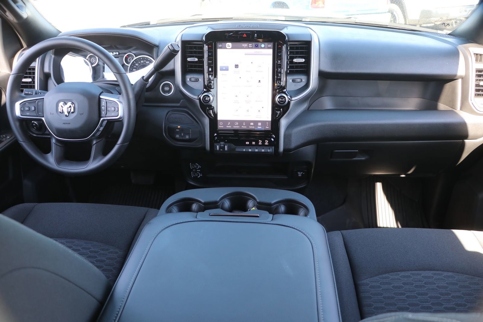 2025 RAM 2500 Tradesman - Photo 16